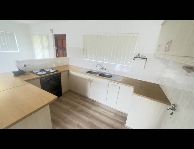 3 BEDROOM HOUSE FOR SALE IN FRAAIUITSIG